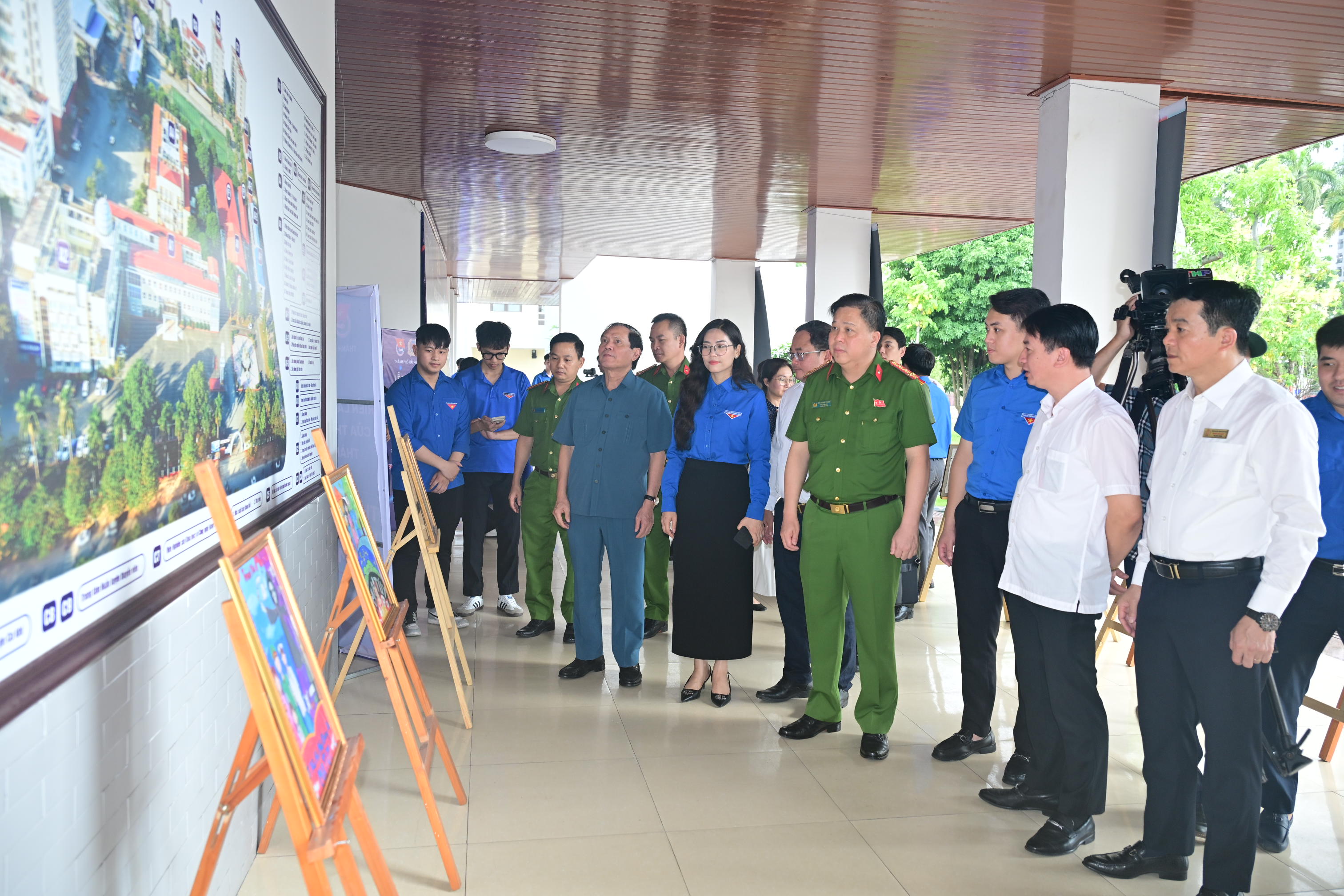 Ra quân hưởng ứng Tháng hành động phòng, chống ma túy